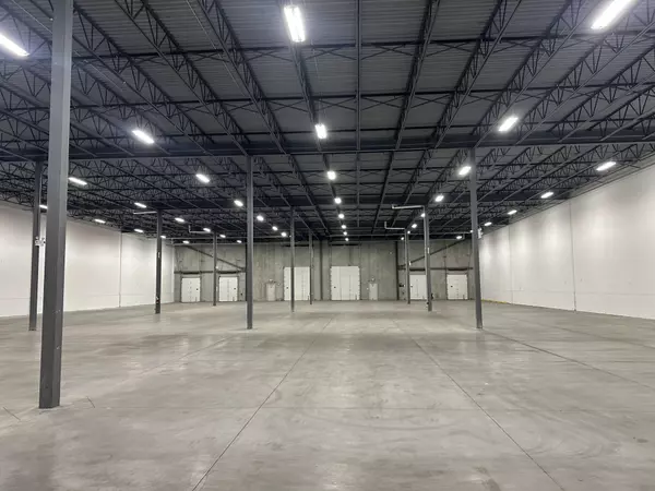 Barrie, ON L4N 6L2,252 King ST #2-3