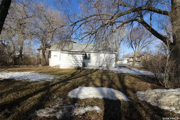 Shaunavon, SK S0N 2M0,605 3rd STREET W