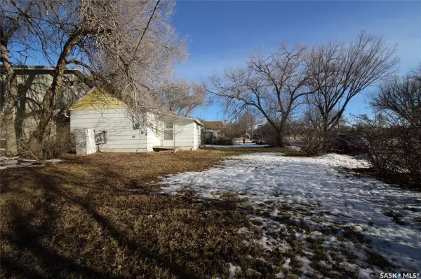 Shaunavon, SK S0N 2M0,605 3rd STREET W