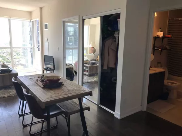 Mississauga, ON L5B 0J8,510 Curran PL #2210