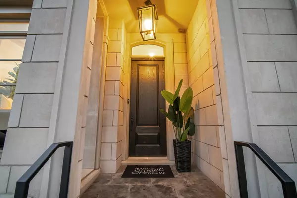 Oakville, ON L6K 2W4,249 Rebecca ST