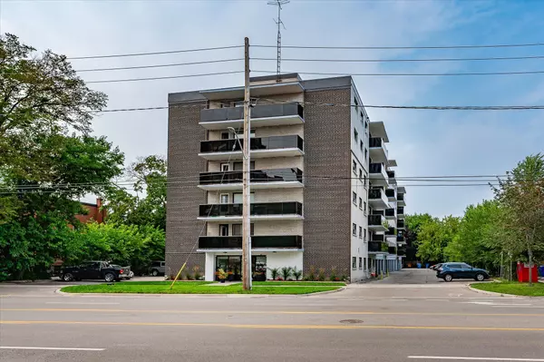 Burlington, ON L7R 1K2,2411 New ST #210