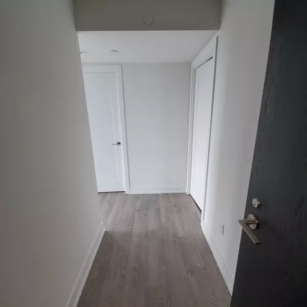 Toronto W08, ON M9A 0E1,9 Mabelle AVE #1324