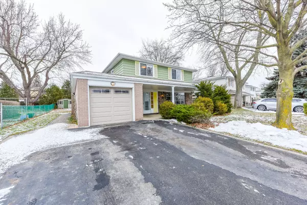 Brampton, ON L6W 2E7,15 Richmond DR