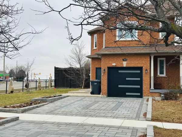 Mississauga, ON L5R 3Y2,743 Mirage PL