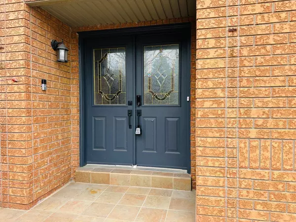 Mississauga, ON L5R 3Y2,743 Mirage PL