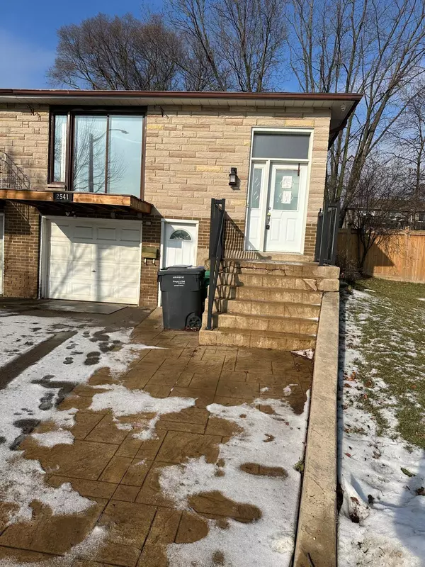 Mississauga, ON L5J 1P6,2541 Selord CT