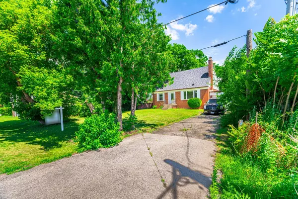 Mississauga, ON L4Y 1R2,2015 Stanfield RD