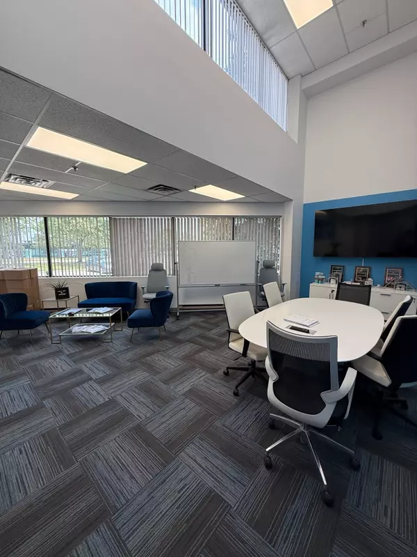 Mississauga, ON L4Z 1X9,370 Britannia RD E #1-2