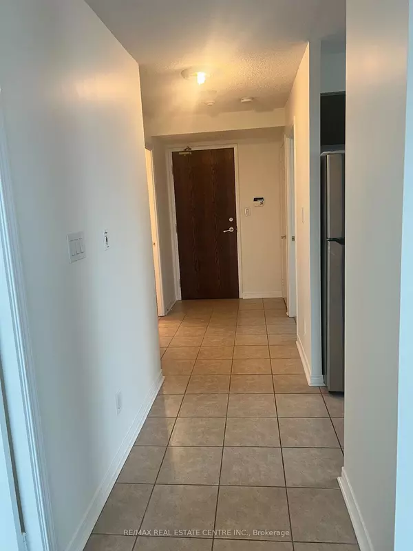 Mississauga, ON L5M 7S1,4850 Glen Erin DR #1004