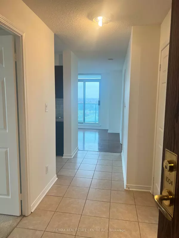 Mississauga, ON L5M 7S1,4850 Glen Erin DR #1004