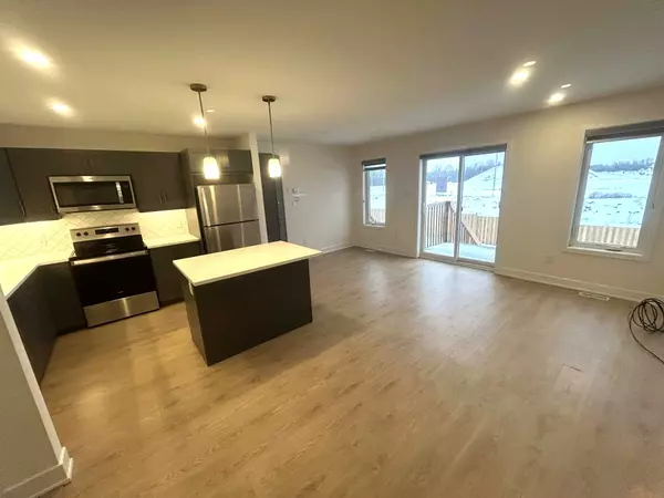 Smiths Falls, ON K7A 0A5,62 Staples BLVD