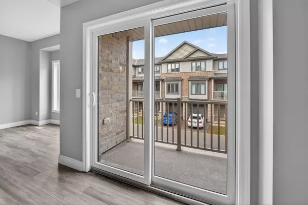 Brantford, ON N3T 0R6,77 Diana AVE #123