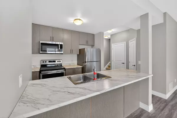 Brantford, ON N3T 0R6,77 Diana AVE #123