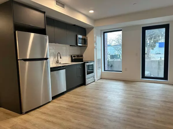 Cobourg, ON K9A 3S9,325 University AVE W #113