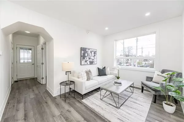 Hamilton, ON L8L 4Z2,476 Ferguson AVE N #A