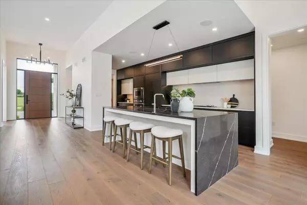 Pelham, ON L3E 0V2,1613G Lookout ST