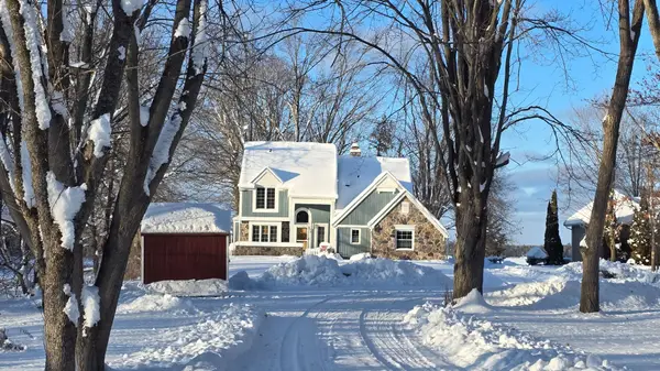 Havelock-belmont-methuen, ON K0L 1Z0,572 Round Lake RD