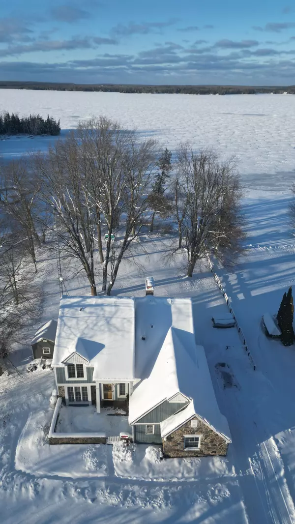 Havelock-belmont-methuen, ON K0L 1Z0,572 Round Lake RD