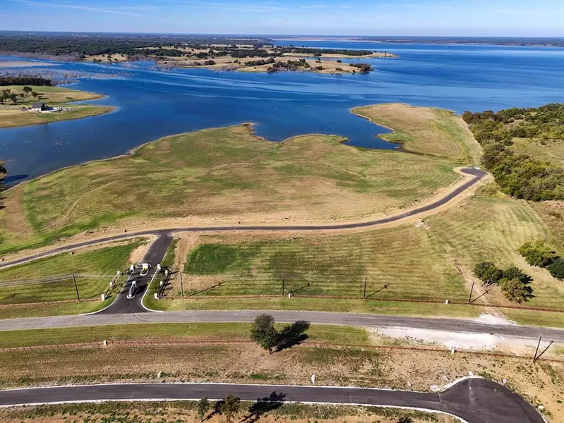 527 Lakeshore Terrace, Windom, TX 75492