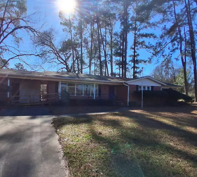 106 Candy Drive, Pittsburg, TX 75686