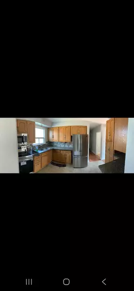 93 Clarence ST, Brampton, ON L6W 1S8