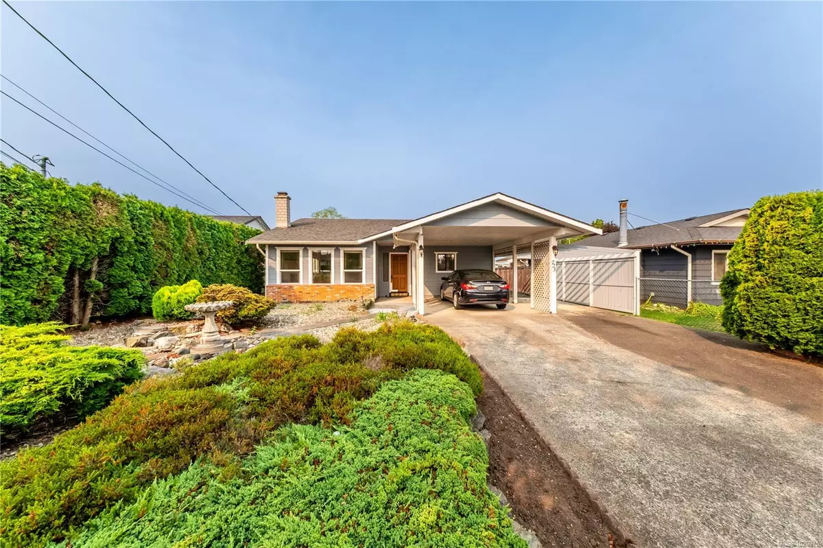 Parksville, BC V9P 1A7,723 Phillips St