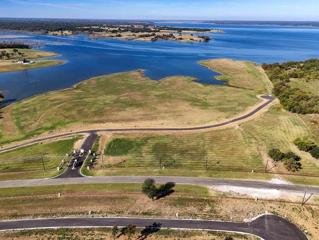 Windom, TX 75492,527 Lakeshore Terrace