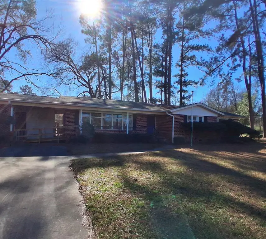 Pittsburg, TX 75686,106 Candy Drive