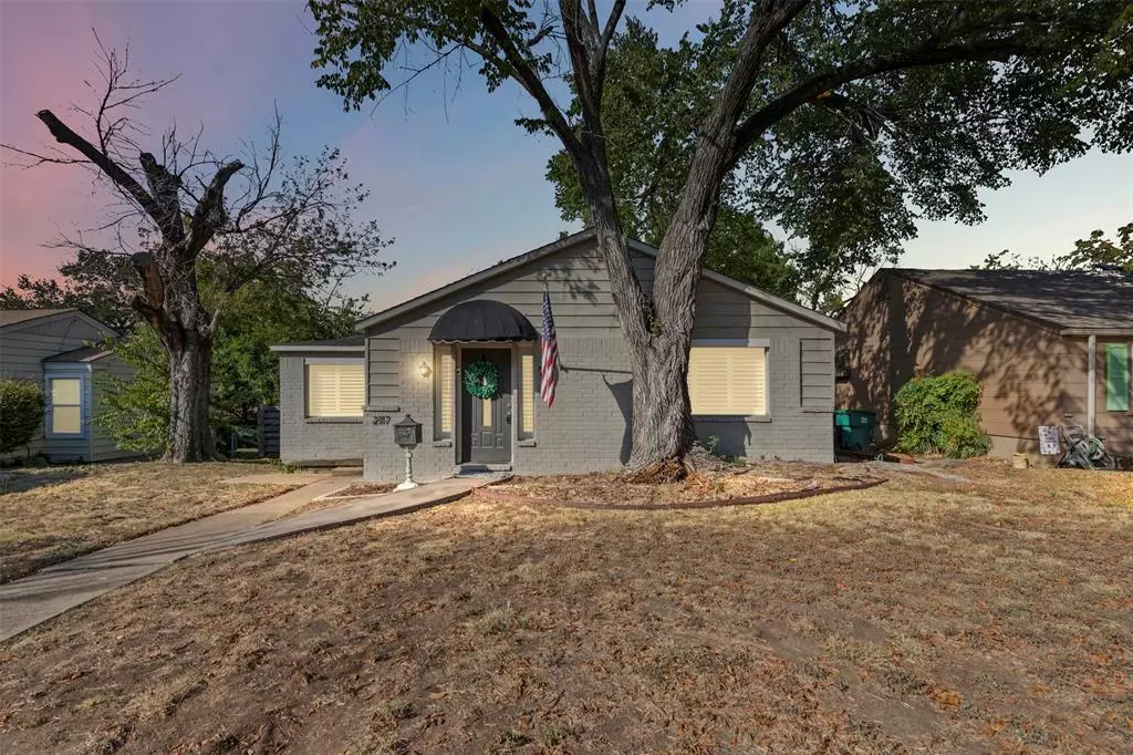 Fort Worth, TX 76111,2117 W Lotus Avenue