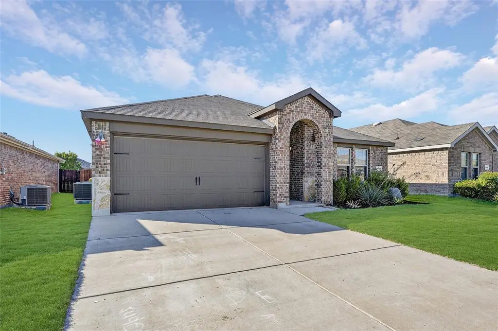 Denton, TX 76209,1100 Poinsettia Boulevard