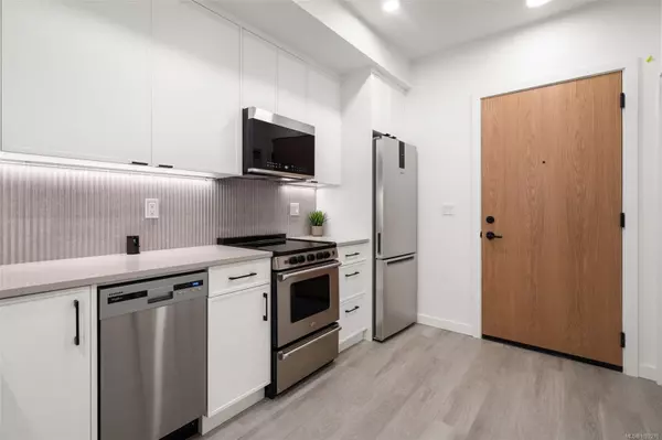 Esquimalt, BC V9A 0L3,610 Lampson Rd #208