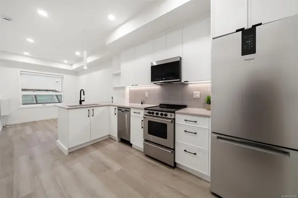 Esquimalt, BC V9A 0L3,610 Lampson Rd #208