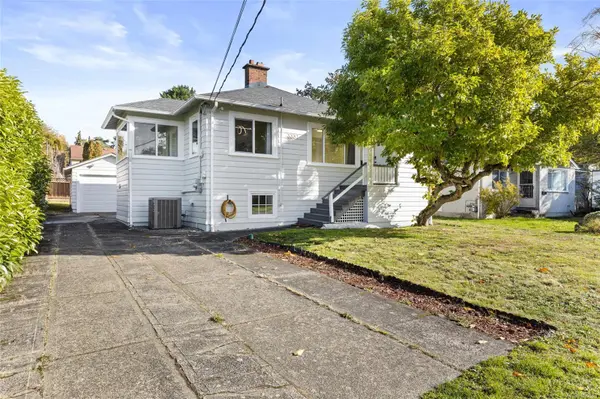 Saanich, BC V8P 4J8,3337 Kingsley St