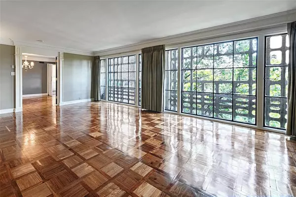 Dallas, TX 75219,3525 Turtle Creek Boulevard #4E