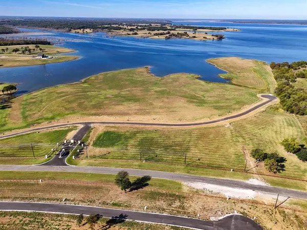 Windom, TX 75492,527 Lakeshore Terrace