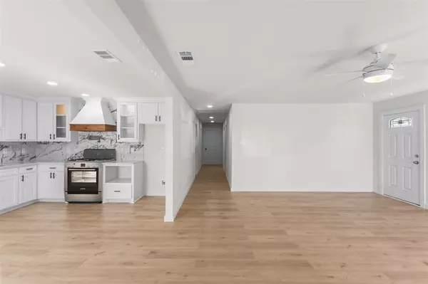 Fort Worth, TX 76107,5928 Humbert Avenue