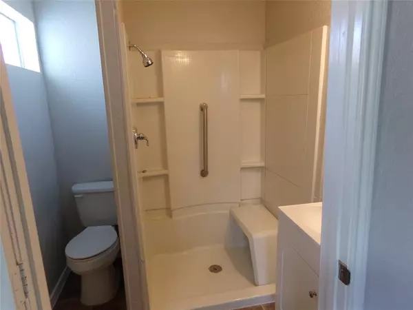 Dallas, TX 75216,2407 Volga Avenue