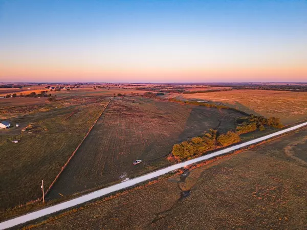 295 Turkey Run, Crawford, TX 76638