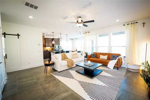 Dallas, TX 75228,7557 Donnelly Avenue