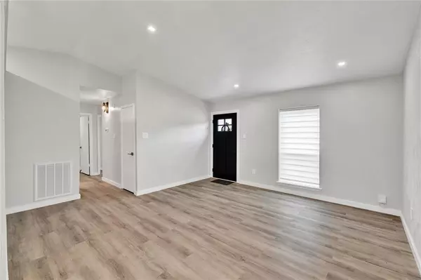 Arlington, TX 76014,2308 Foxcroft Lane