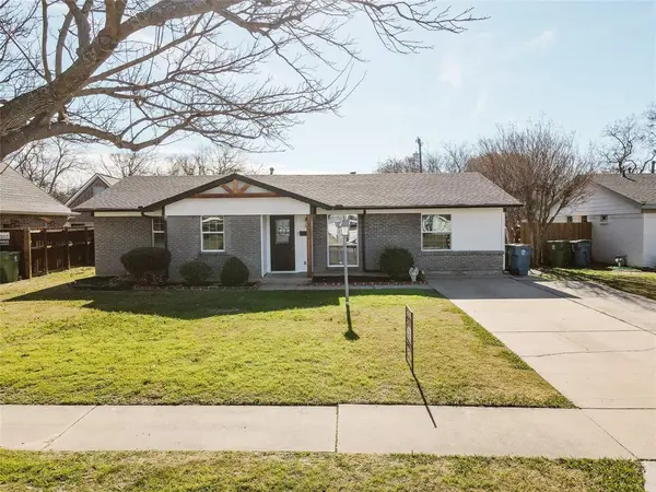 524 Ridgecrest Drive, Lewisville, TX 75067