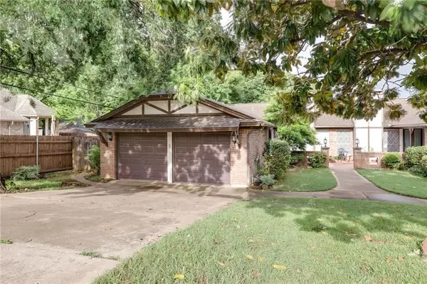3535 Shady Brook Drive, Bedford, TX 76021