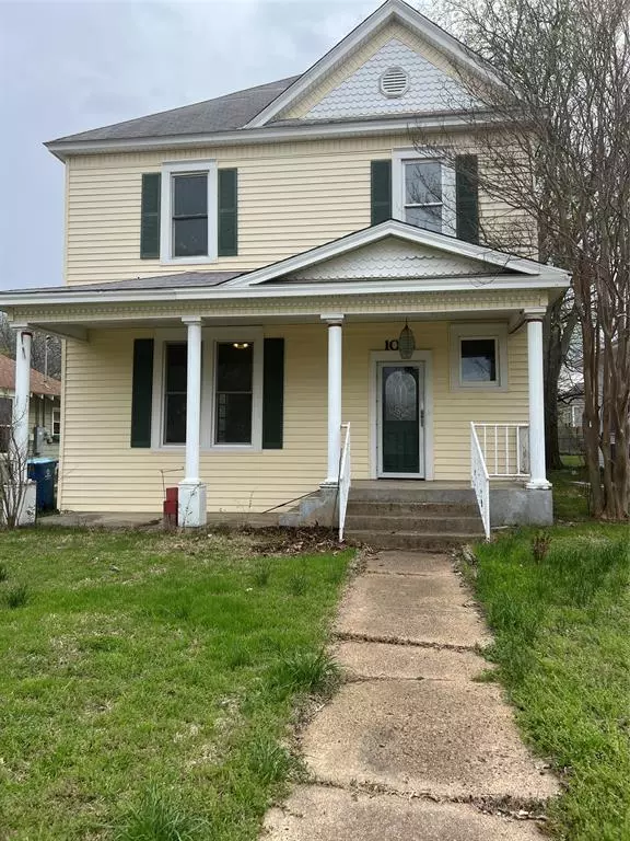 1018 W Sears Street, Denison, TX 75020