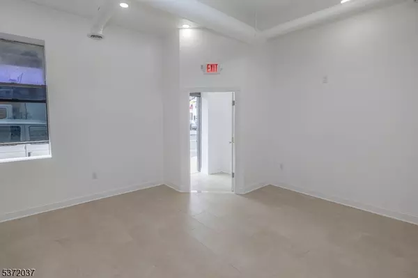 Elizabeth City, NJ 07206,265-267 2nd