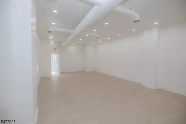 Elizabeth City, NJ 07206,265-267 2nd