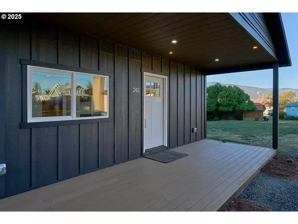 Enterprise, OR 97828,302 E PARK ST