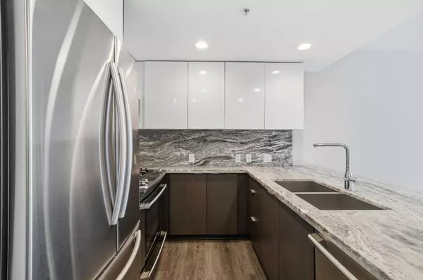 Calgary, AB T2G 1K6,519 Riverfront AVE SE #1505