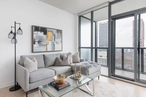 Toronto C08, ON M4Y 1T5,110 Charles ST E #3410