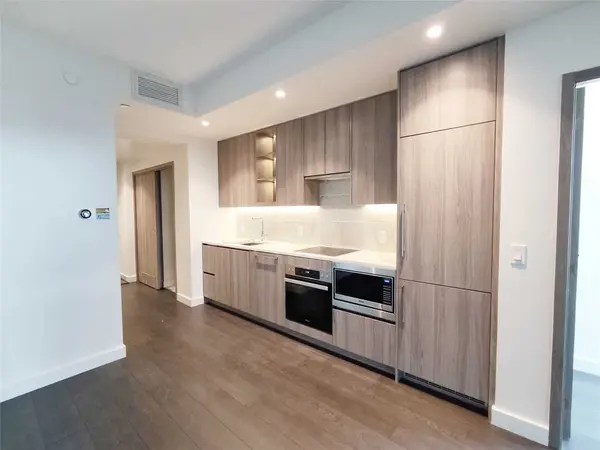 Toronto C15, ON M2K 0H2,95 Mcmahon DR #1603